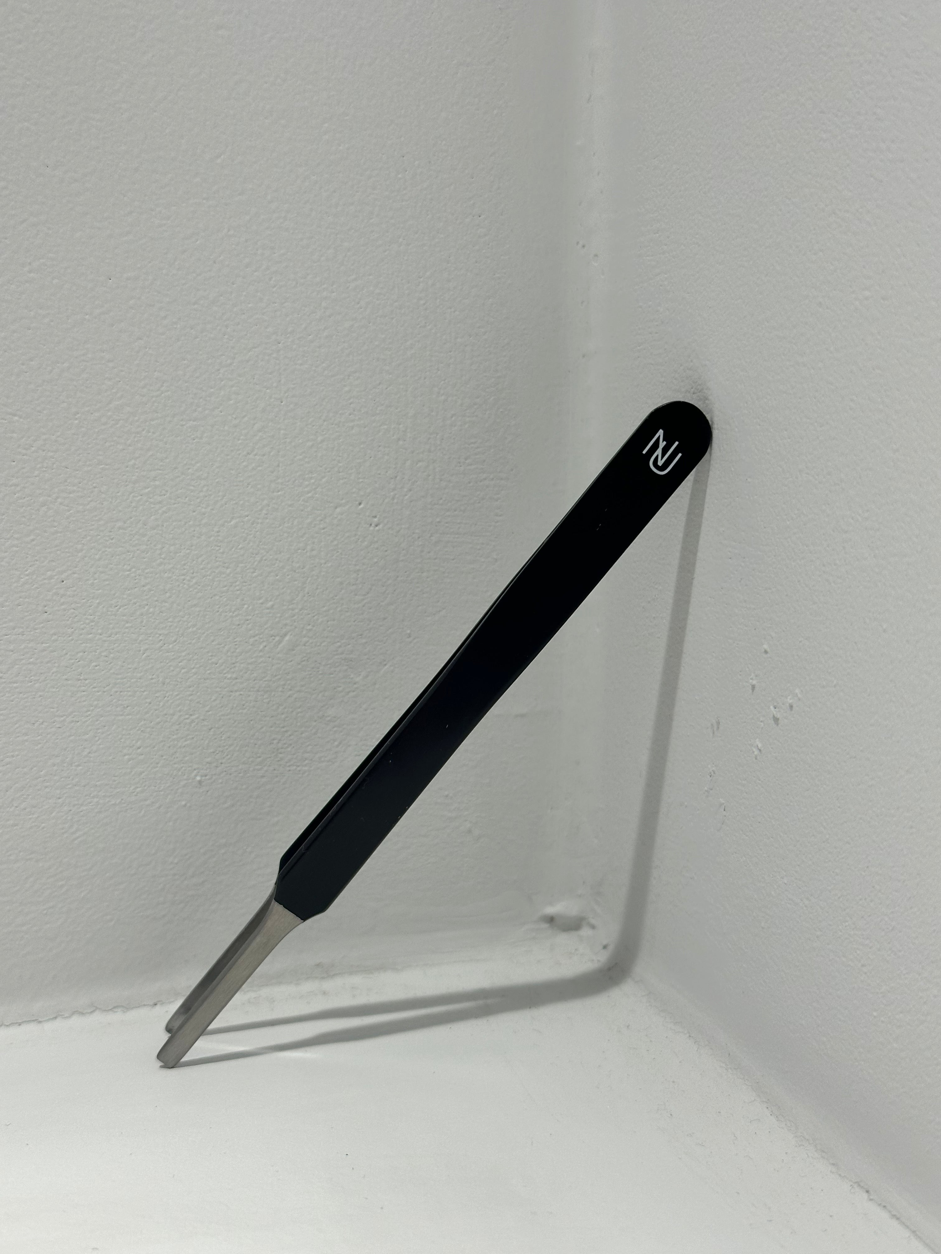 NUNU Design Tweezer